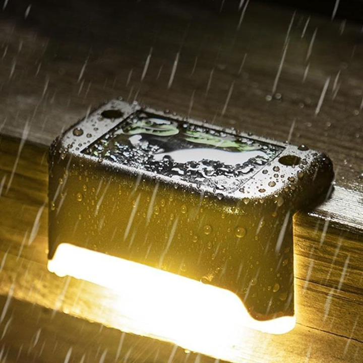 GlowStep™ – Automatisk Belysning til Trappe & Terrasse - 4-pak